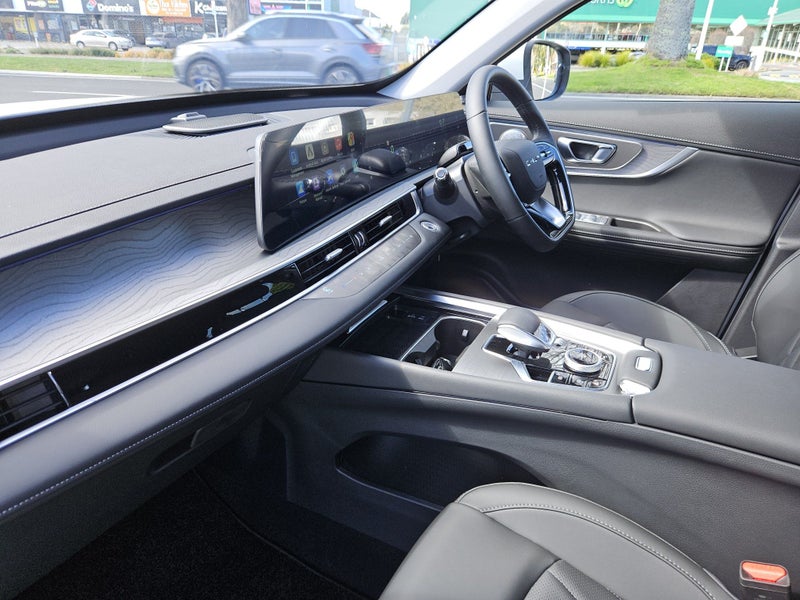 2026 Chery Tiggo 8 ULTIMATE 2.0PT/AWD image 3