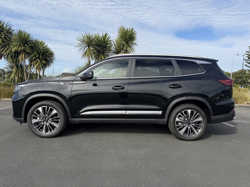 2026 Chery Tiggo 8 Ultimate 2.0Pt/AWD image 3
