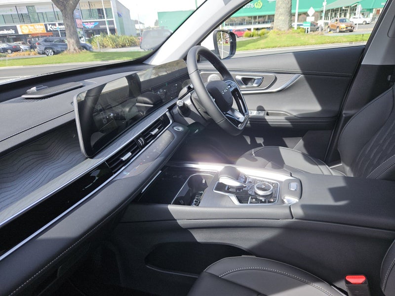 2026 Chery Tiggo 8 ULTIMATE 2.0PT/AWD image 3