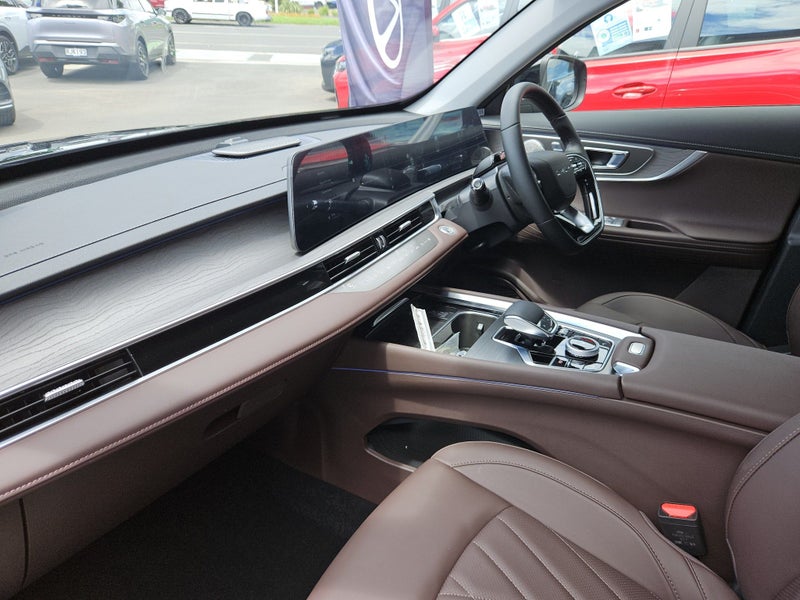 2026 Chery Tiggo 8 ULTIMATE 2.0PT/AWD image 3