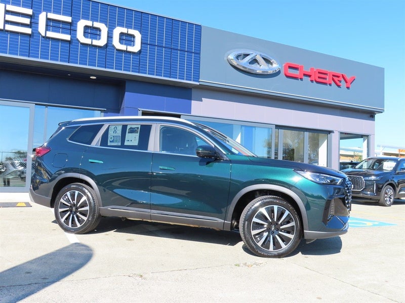 2026 Chery Tiggo 8 Ultimate CSH 1.5T PHEV - 7 S... image 2