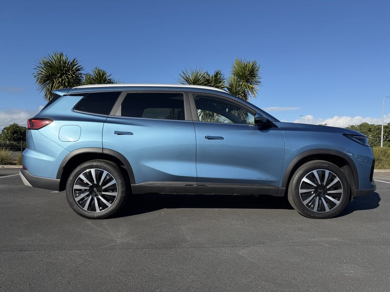 2026 Chery Tiggo 8 Ultimate PHEV/Hd Csh image 4