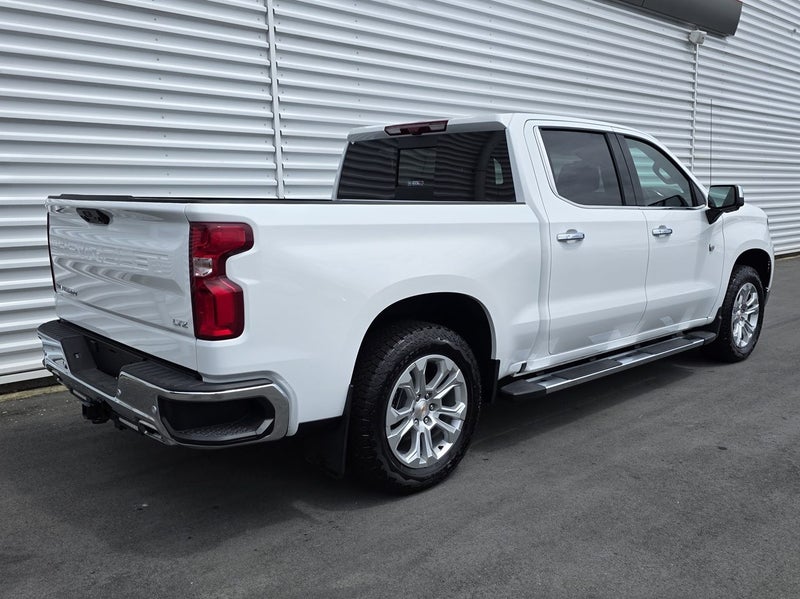 2026 Chevrolet Silverado 1500 LTZ Premium Tech... image 4