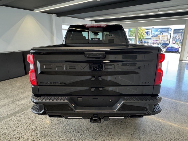 2026 Chevrolet Silverado 1500 LTZ Premium Tech... image 4