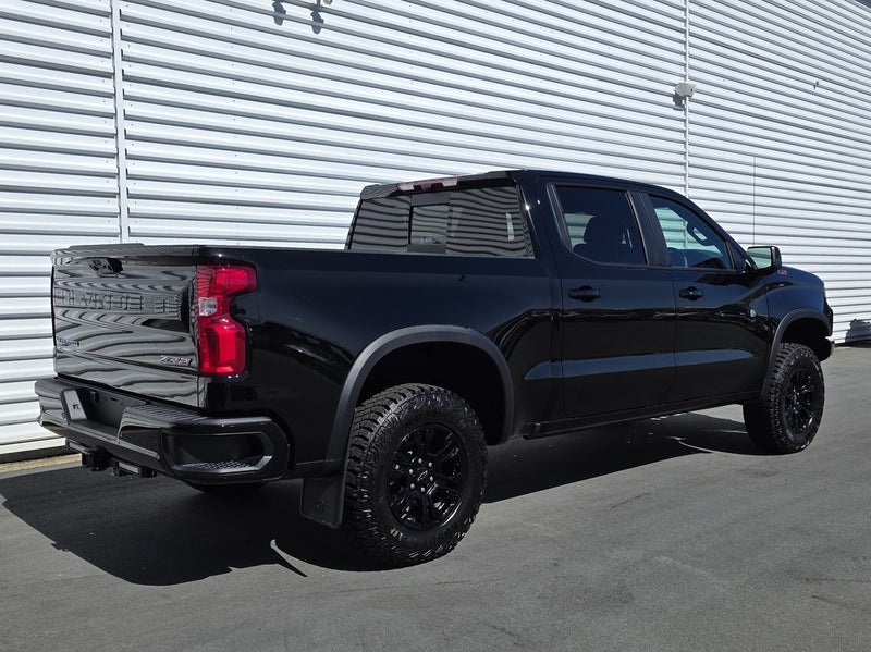 2026 Chevrolet Silverado 1500 ZR2 image 4