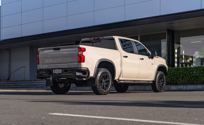 2026 Chevrolet Silverado 1500 Zr2 6.2P/4WD/10At image 3