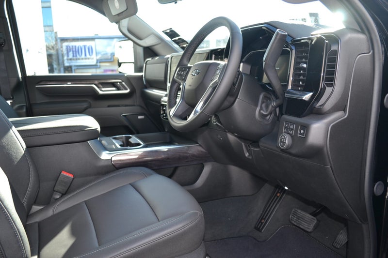 2026 Chevrolet Silverado 2500HD image 4