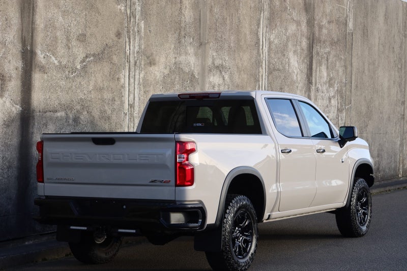 2026 Chevrolet Silverado GMSV Silverado 1500 ZR2 image 3