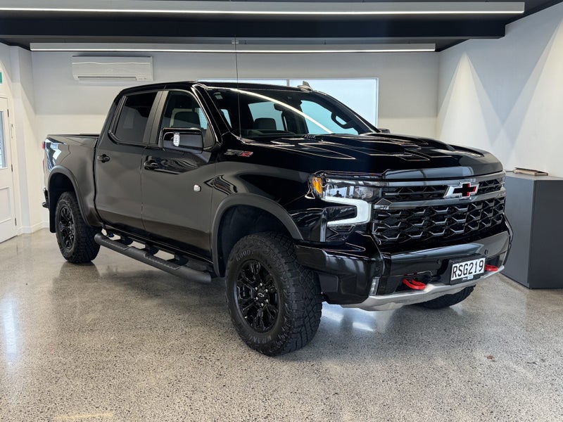 2026 Chevrolet Silverado ZR2 image 2