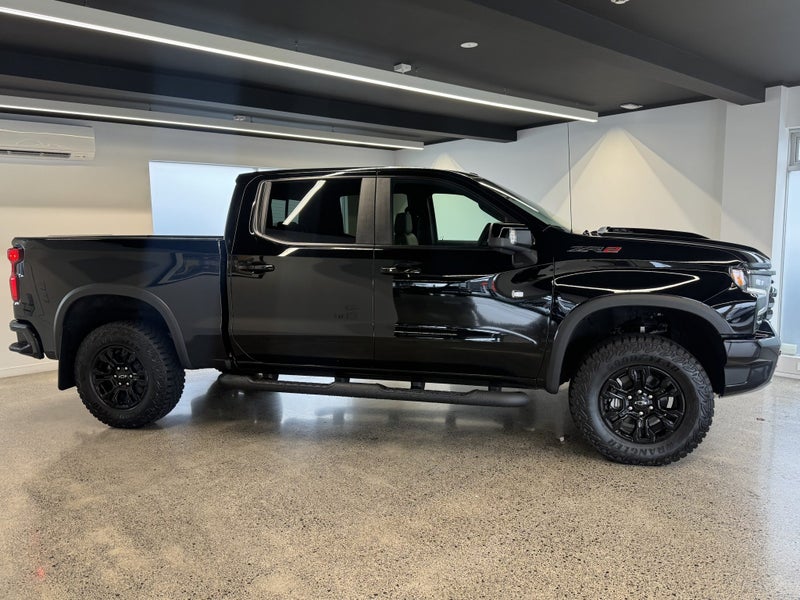 2026 Chevrolet Silverado ZR2 image 3