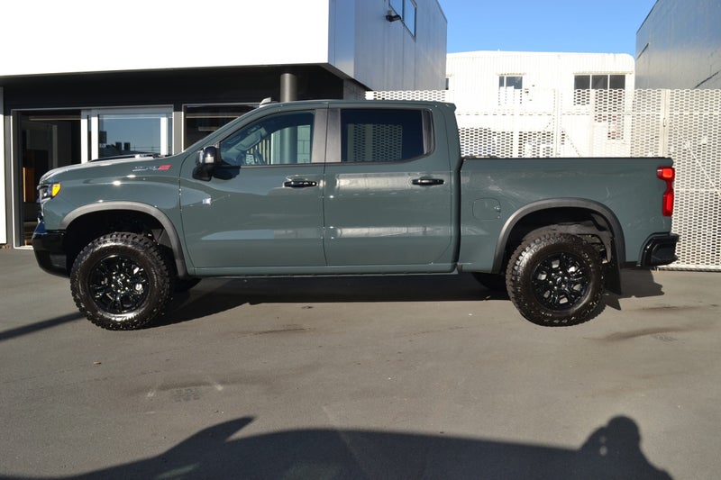 2026 Chevrolet Silverado ZR2 image 5