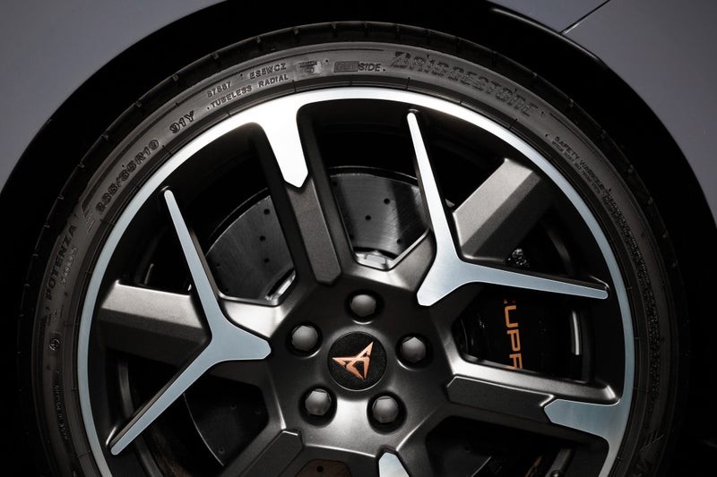 2026 Cupra Leon LEC VZ Sportstourer image 4