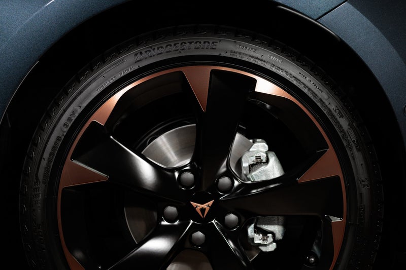 2026 Cupra Leon V Sportstourer image 5