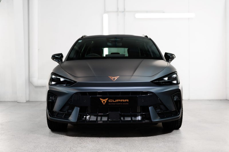 2026 Cupra Leon V Sportstourer image 3