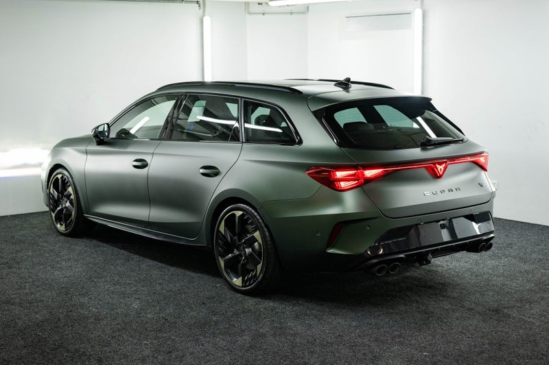 2026 Cupra Leon VZ sportstouer image 3