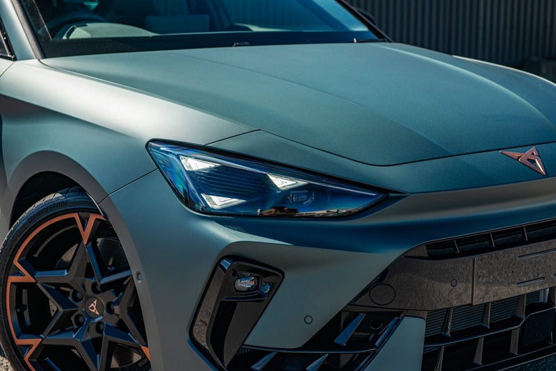 2026 Cupra Leon VZ Sportstourer | 245kW image 3