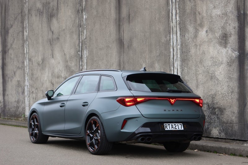 2026 Cupra Leon VZ Sportstourer image 5