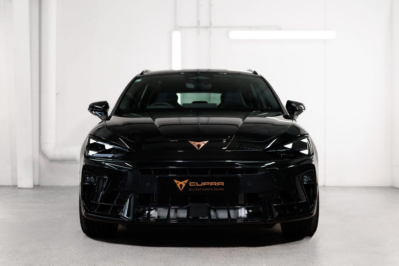 2026 Cupra Leon VZ Sportstourer Pantera Edition image 3