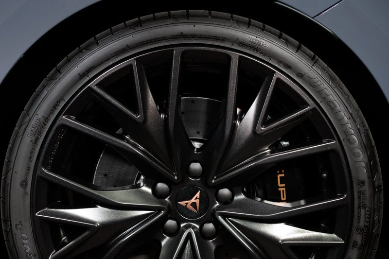 2026 Cupra Leon VZ Sportstourer Pantera Edition image 5