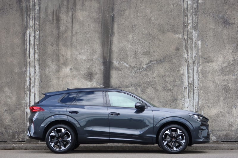 2026 Cupra Terramar V e-HYBRID image 2
