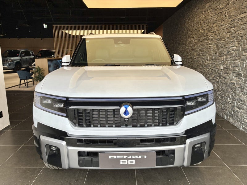 2026 DENZA B8 image 2