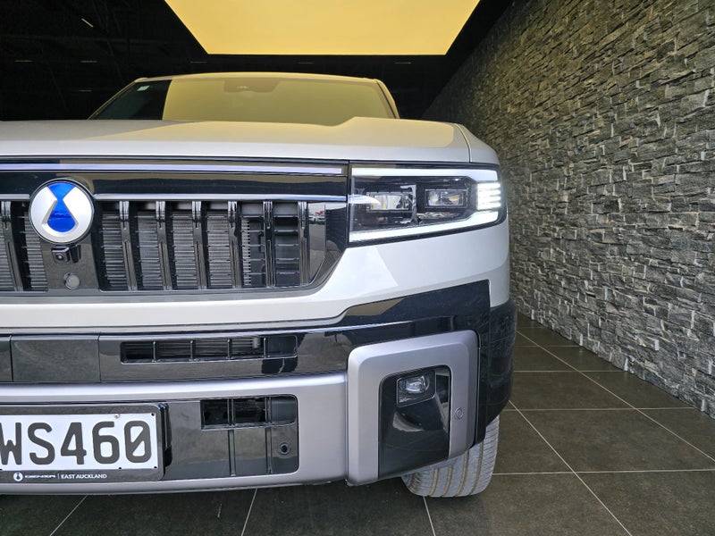 2026 DENZA B8 6-seater image 3
