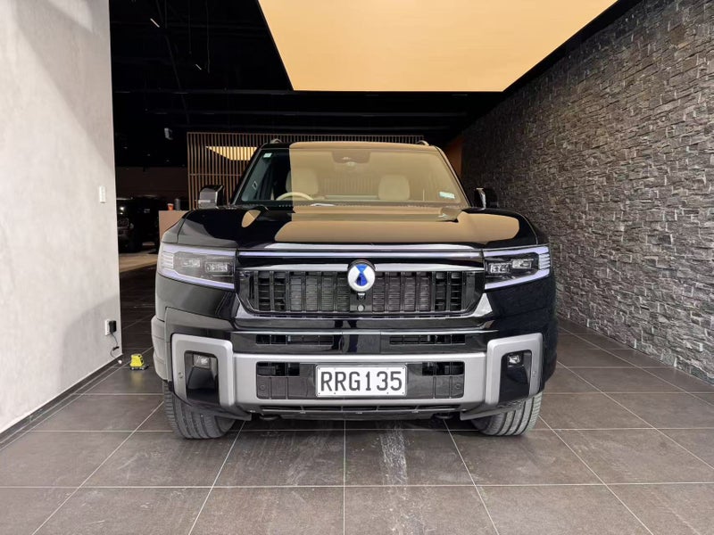 2026 DENZA B8 image 2