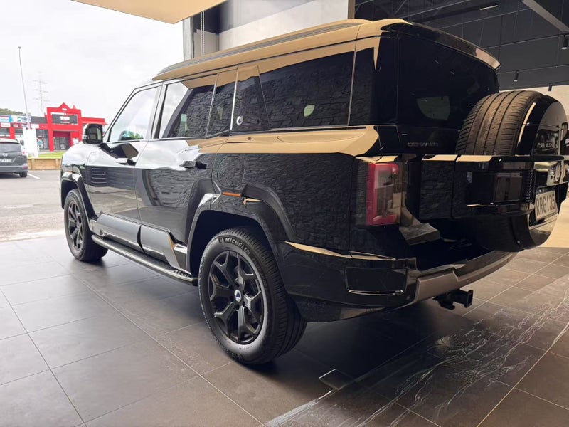 2026 DENZA B8 image 4