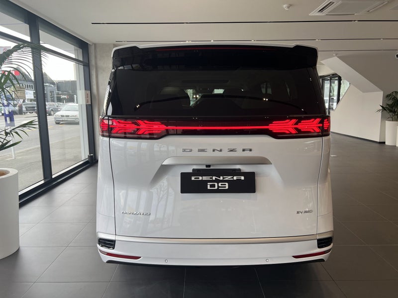 2026 DENZA D9 EV AWD image 4