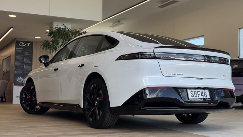 2026 Dongfeng 007 EV- PERFORMANCE 400kW/ 389 RANGE image 2