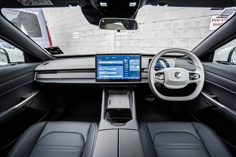 2026 Dongfeng 007 Long Range - AVAILABLE TODAY! image 3