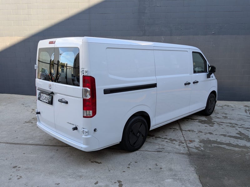 2026 Farizon SuperVAN L1H1 V7e 67Kwh image 5