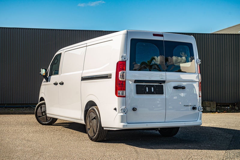 2026 Farizon V7E L1 H1 67 67Kwh/Ev/At image 2