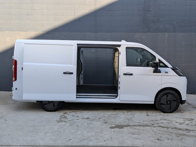 2026 Farizon V7E L1H1 67kWh image 5