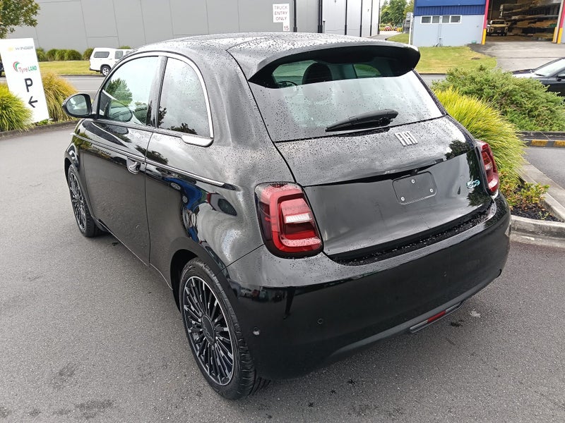 2026 Fiat 500e Icon 42KW image 4