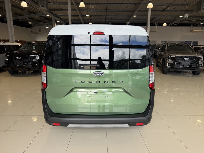 2026 Ford Courier TransitTourneo 1.0P/7At image 5