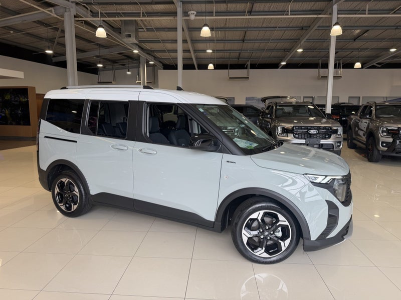 2026 Ford Courier TransitTourneo 1.0P/7At image 5