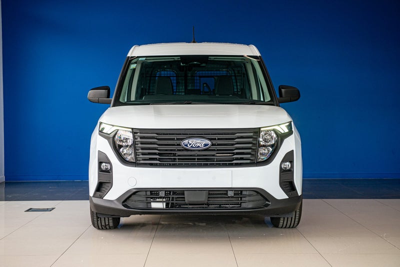 2026 Ford Courier TREND image 3