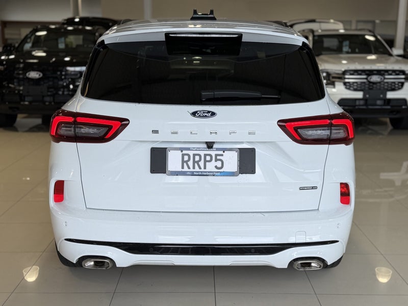 2026 Ford Escape St-Line X AWD FHEV image 5