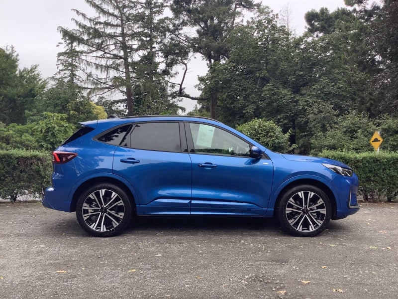 2026 Ford Escape ST-LINE X AWD FHEV image 2