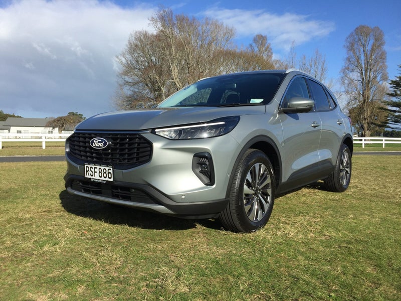 2026 Ford Escape TITANIUM 2.5L HYBRID image 3