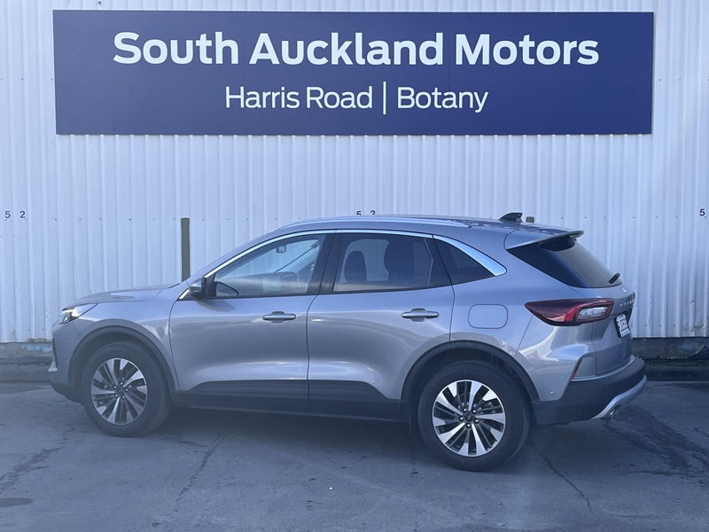 2026 Ford Escape Titanium 2.5Ph image 4