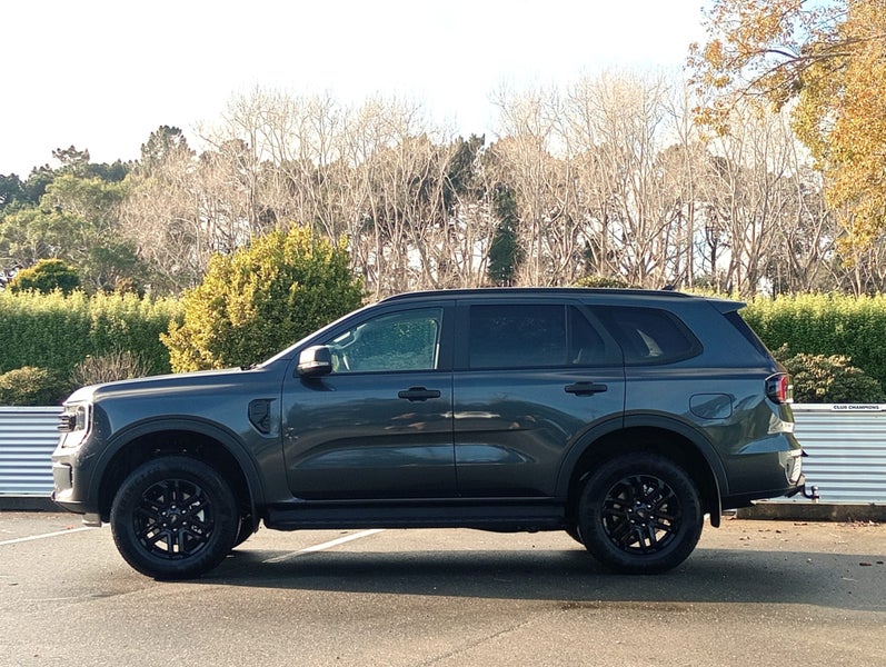 2026 Ford Everest Active 2.0D 4WD image 3
