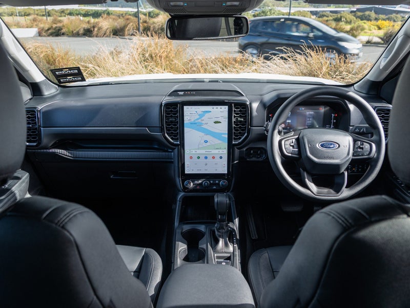 2026 Ford Everest Active image 2