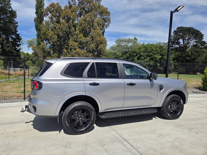 2026 Ford Everest Black Edition 2.0BiTb 15DR image 4