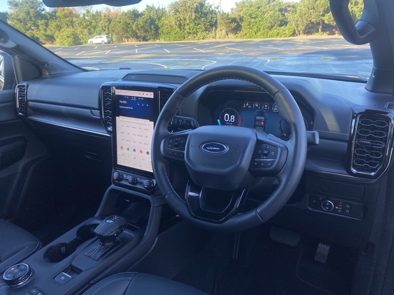 2026 Ford Everest Platinum 3.0 image 2