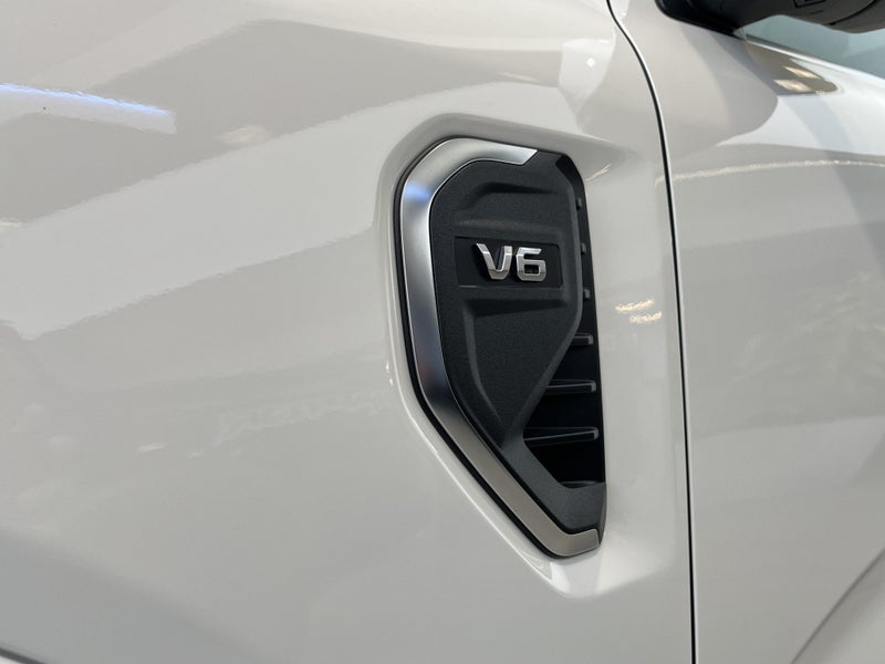 2026 Ford Everest Platinum 3.0D/4Wd image 3