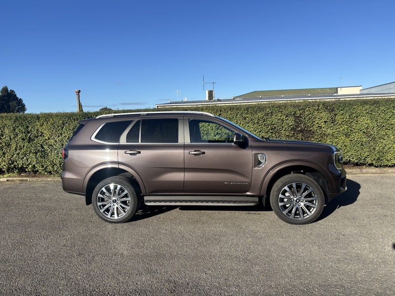 2026 Ford Everest Platinum 3.0D 4WD image 2