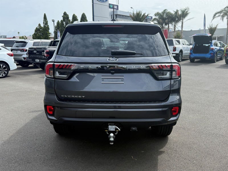 2026 Ford Everest PLATINUM image 4