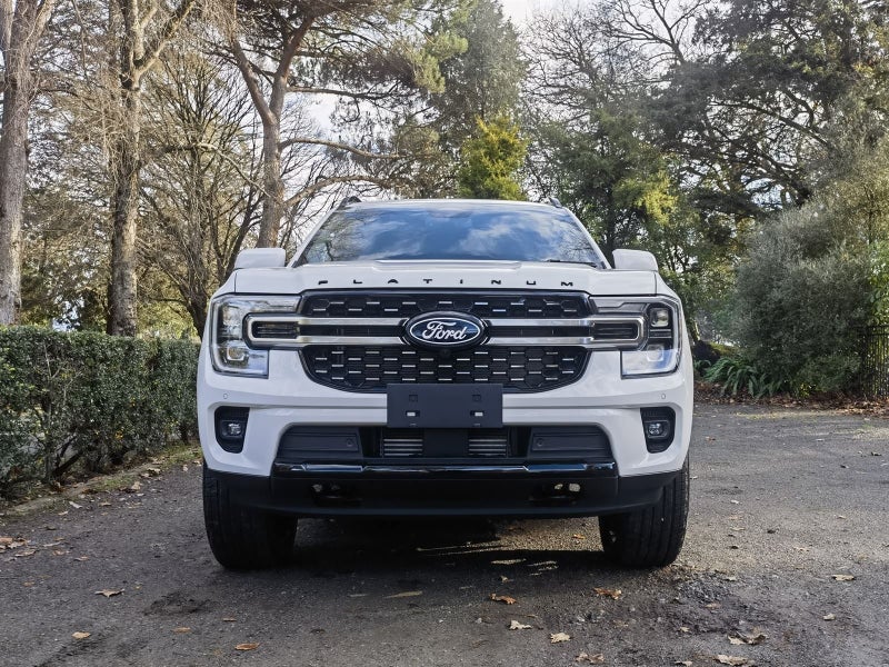 2026 Ford Everest PLATINUM image 2